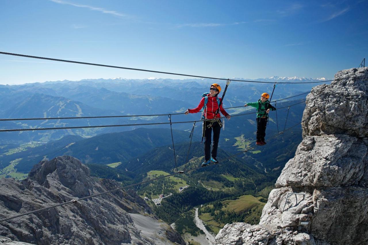 Hotel Laerchenhof Ramsau am Dachstein Exterior photo
