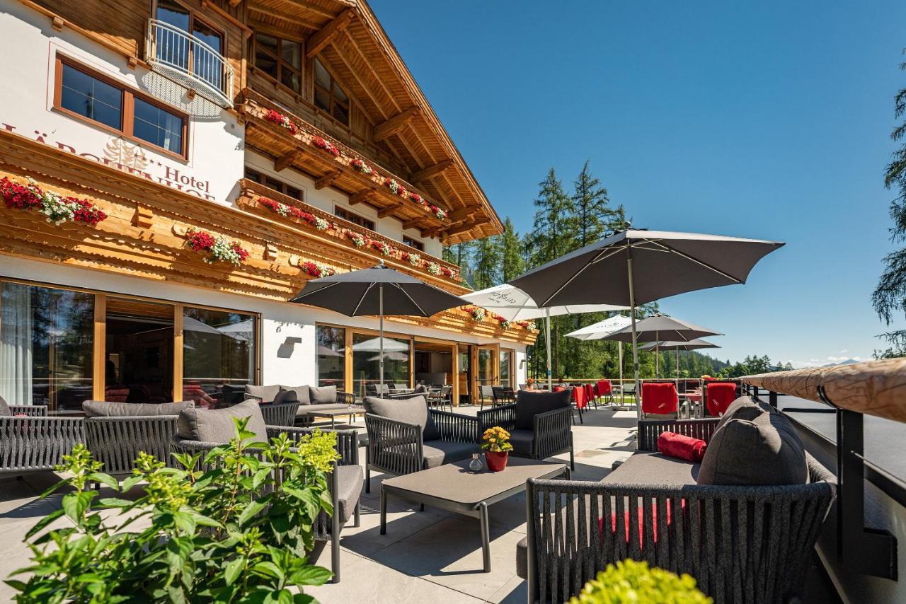 Hotel Laerchenhof Ramsau am Dachstein Exterior photo